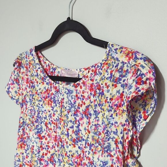 Love Notes Floral Tulip Sleeve Blouse - Picture 2 of 6